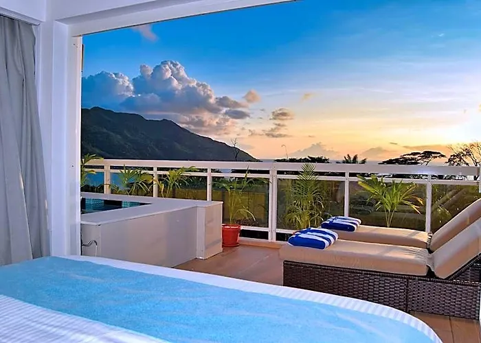 Venlia Hotel 4*