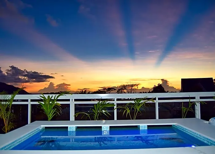 Hotel Venlia 4*