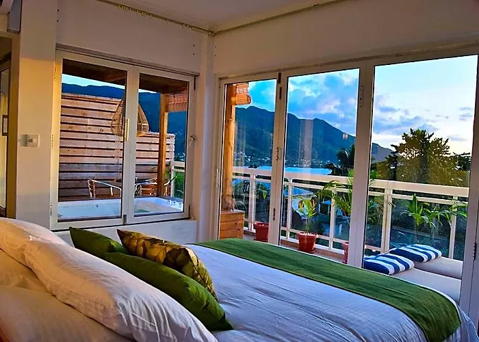 Hotel Venlia 4*