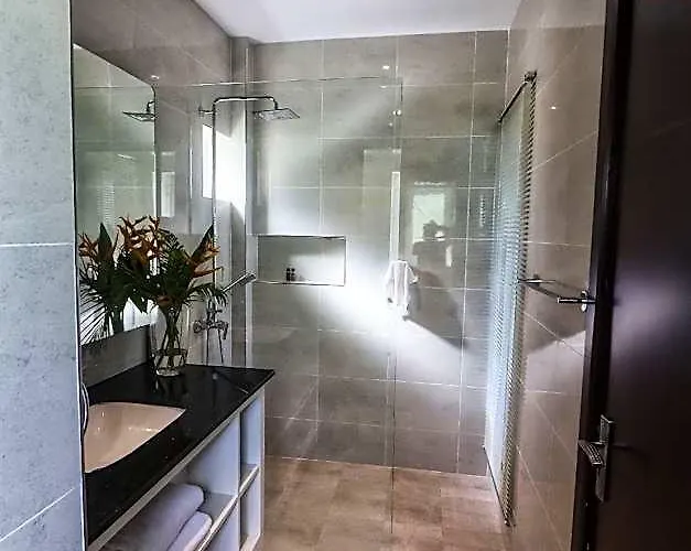 Hotel Venlia 4*